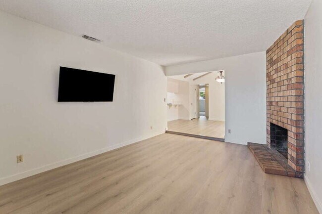 Building Photo - 3404 Alwood Ct