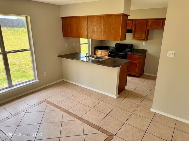 Building Photo - 10515 Oak Leaf Dr