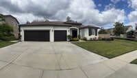 Building Photo - 1612 Camino Largo St