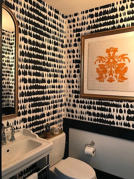 Building Photo - 1830 Thames St