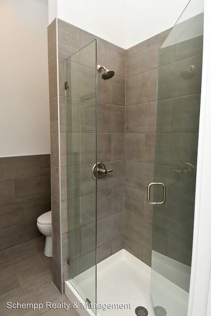 Building Photo - 1764 Frankfort Ave