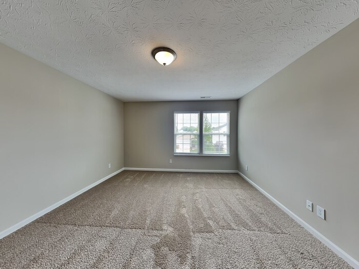 Building Photo - 10904 Mansfield Way