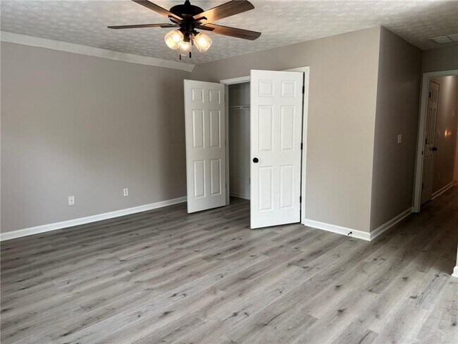 Building Photo - 7454 Woody Springs Dr