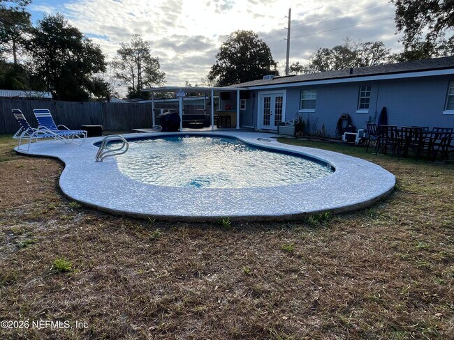 Building Photo - 7431 Arble Dr