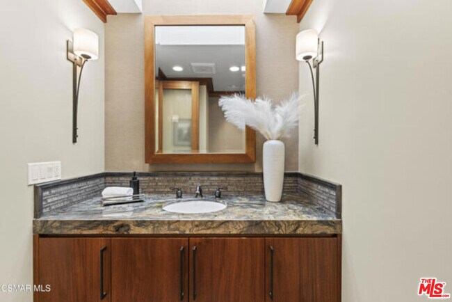 Building Photo - 17424 Cumpston St