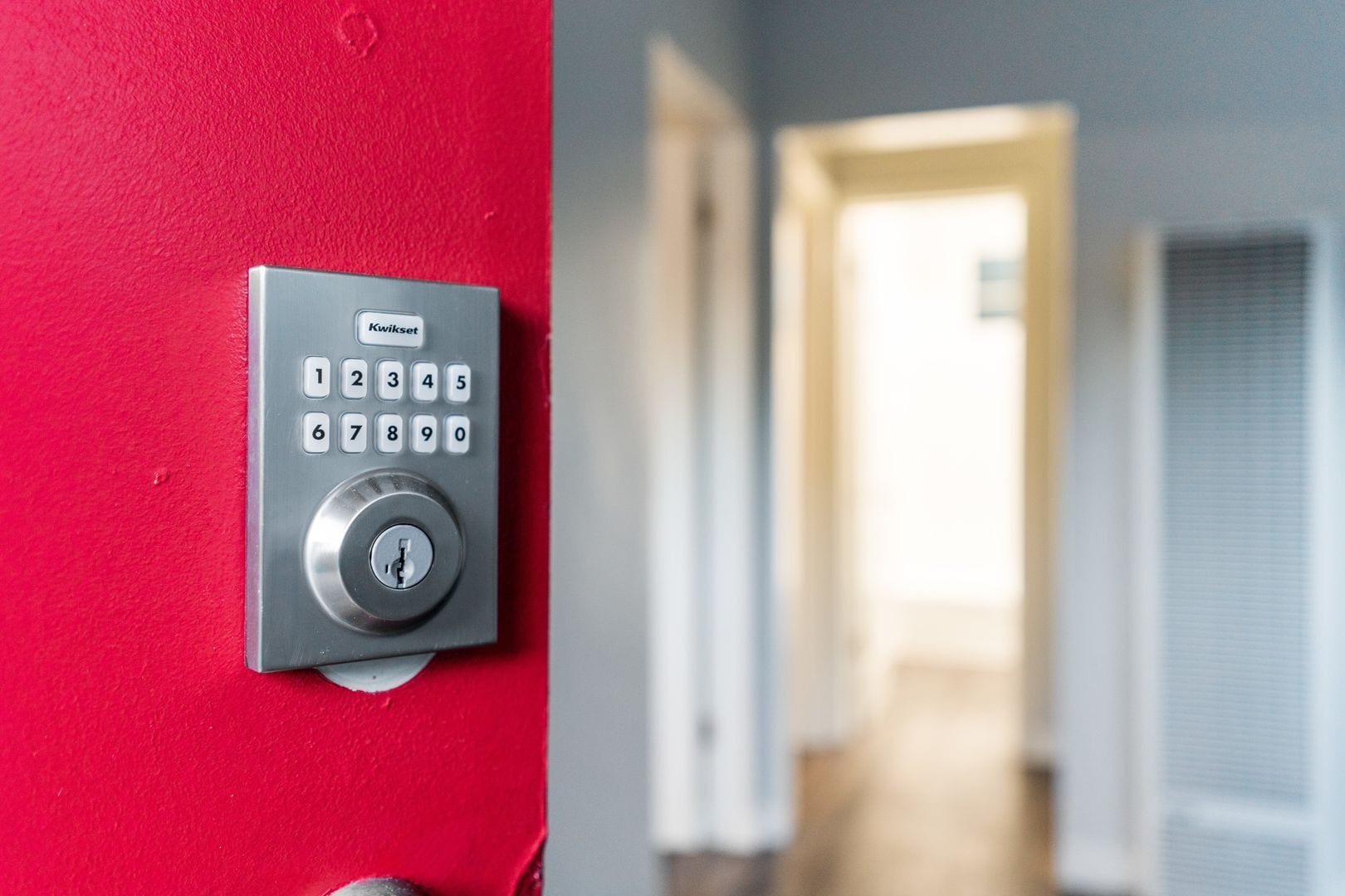 Building Photo - 925 E 19th St