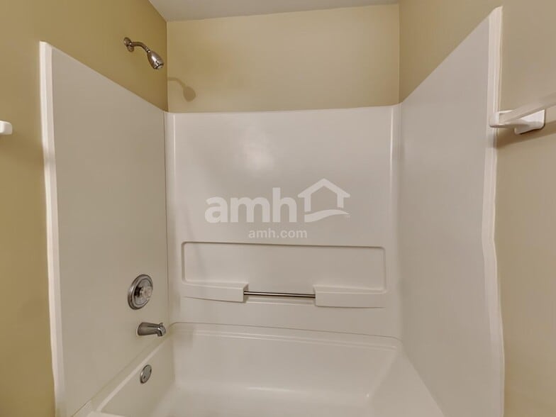 Building Photo - 1979 Cobblestone Dr