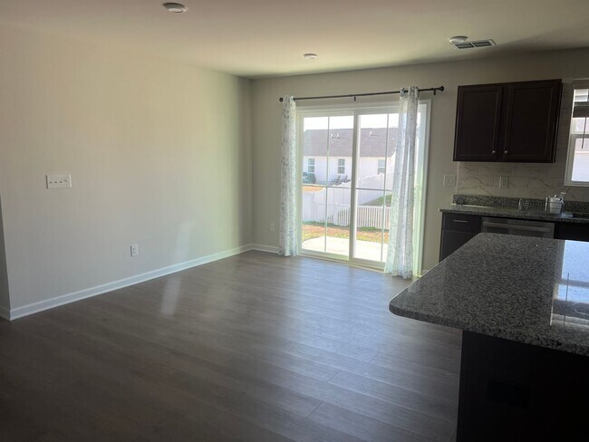 Building Photo - Rental in Spring Hill TN