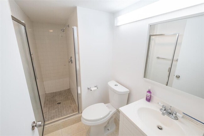 Building Photo - 9233 SW 8th St