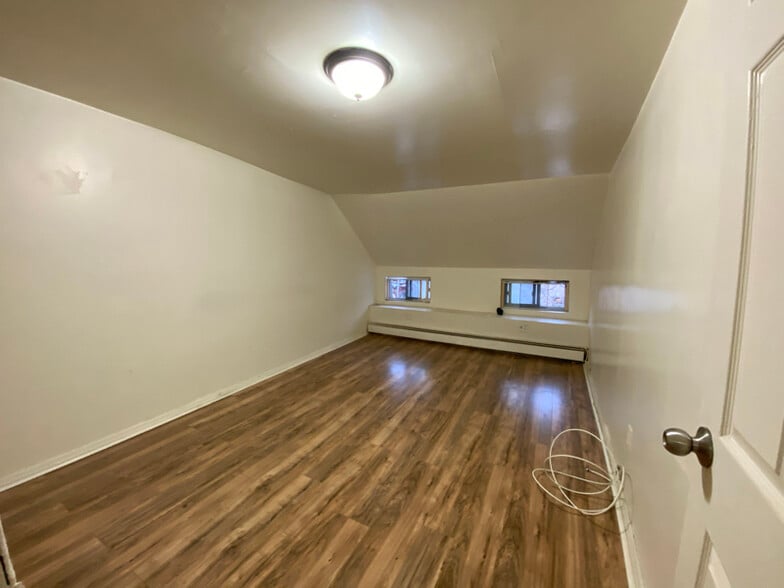 Building Photo - 292 Clifton Pl