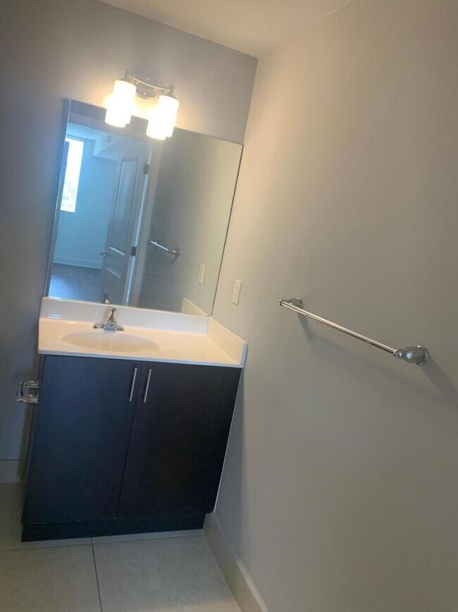 Interior Photo - 401 SW 17 th Ave, Miami, 33135