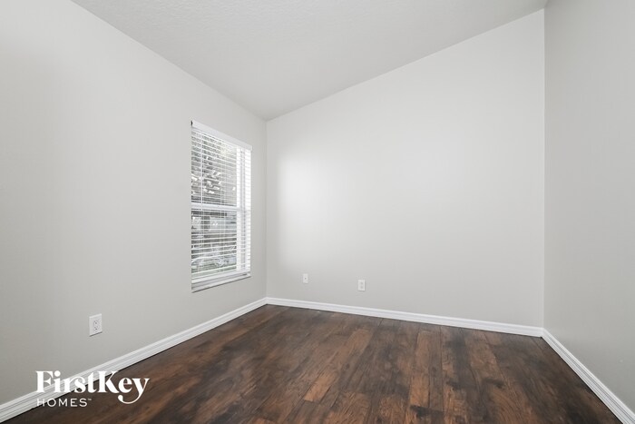 Building Photo - 8457 Quarter Horse Dr