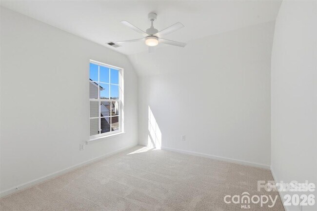 Building Photo - 2443 Normancrest Ct