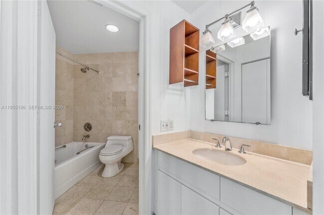 Building Photo - 888 Brickell Key Dr