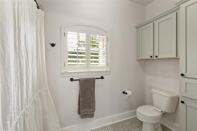 Building Photo - 37363 Masters Cir