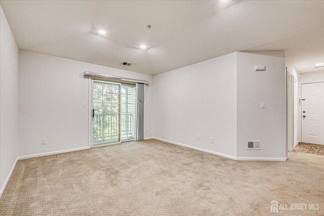 Building Photo - 936 Waterford Dr