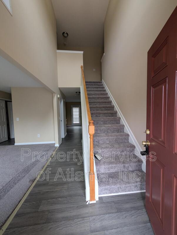 Building Photo - 704 Denise Ct