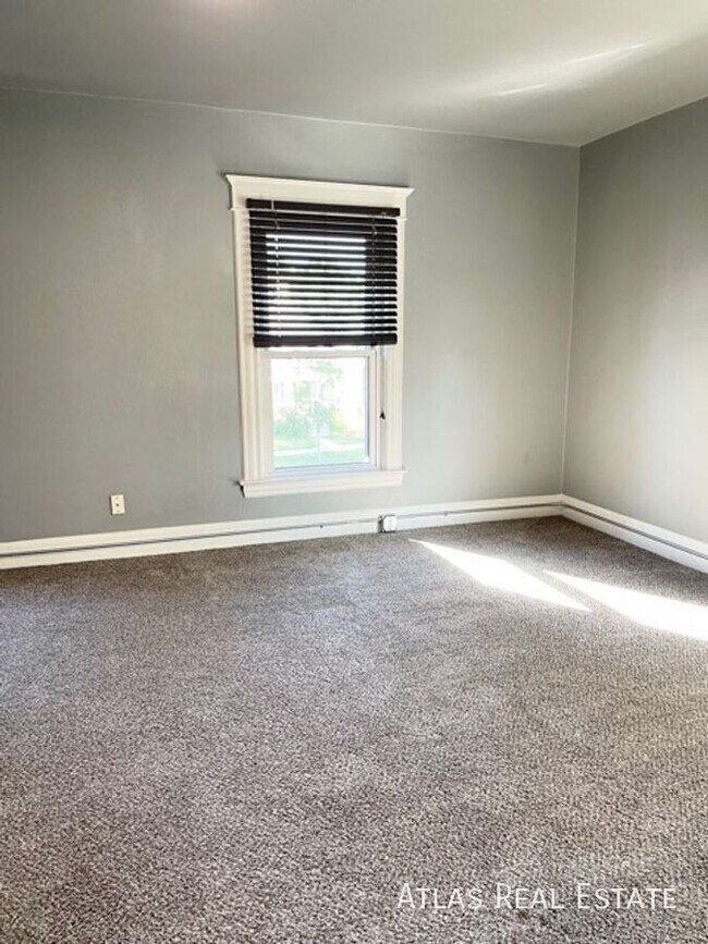 Building Photo - 17 N 13th St