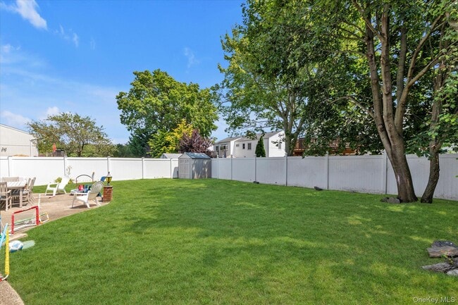 Building Photo - 3075 Whaleneck Dr
