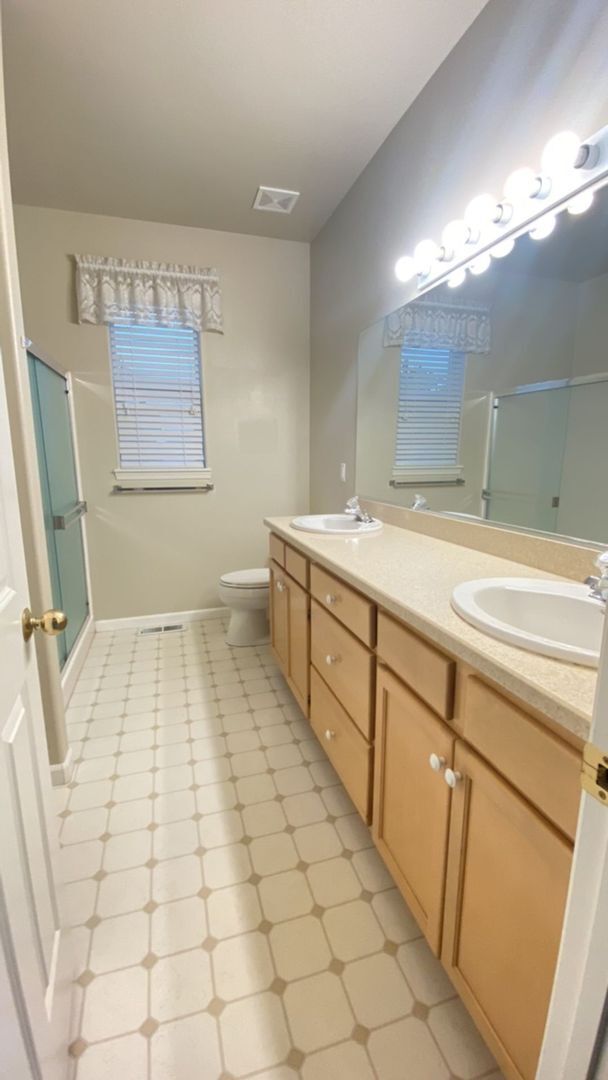 Building Photo - Cozy Home in a Gated Community!