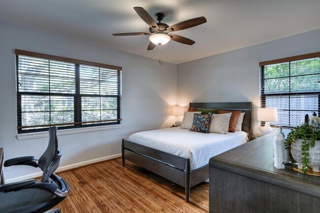 Building Photo - 9527 Vilven Ln