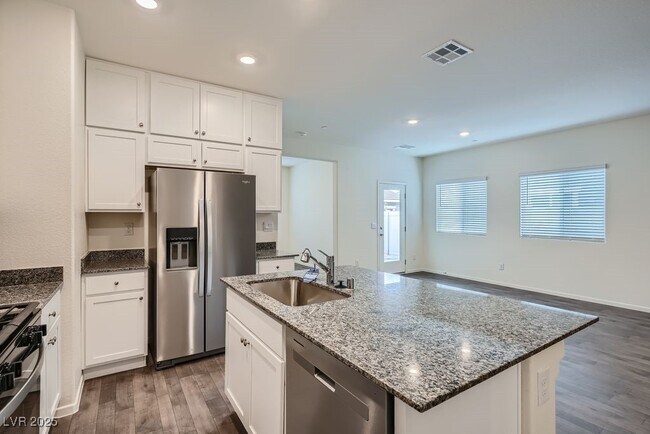 Building Photo - 364 Canary Song Dr