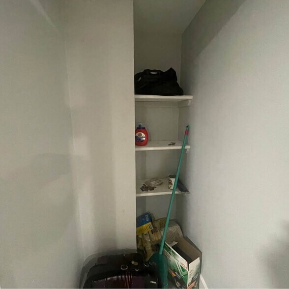 Building Photo - 153 Ripley Pl