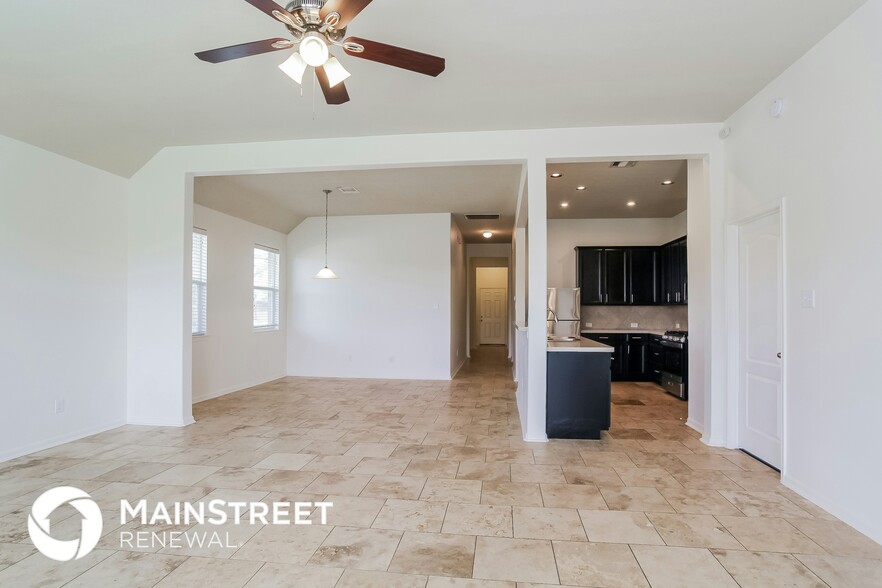 Building Photo - 9838 Linden Hollow Dr