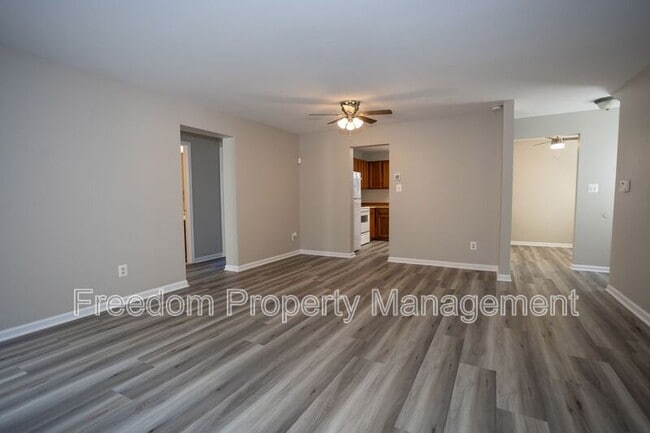 Building Photo - 16326 Taconic Cir