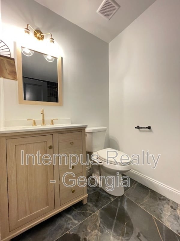 Building Photo - 2867 Joyce Ave