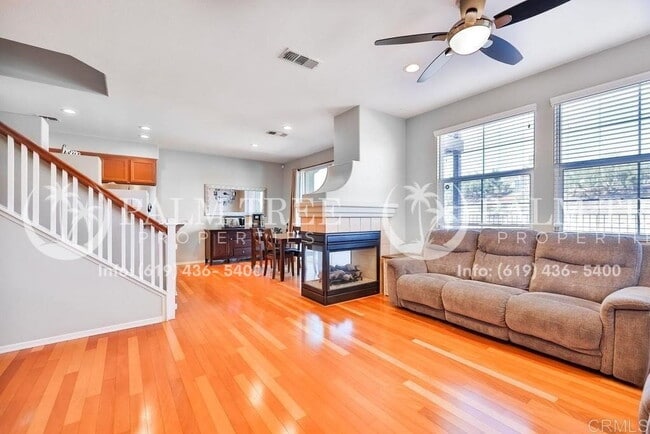 Building Photo - Stunning 4-Bedroom Townhome in Chula Vista...