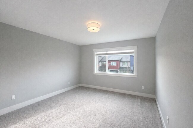 Building Photo - 11918 NE 108th St