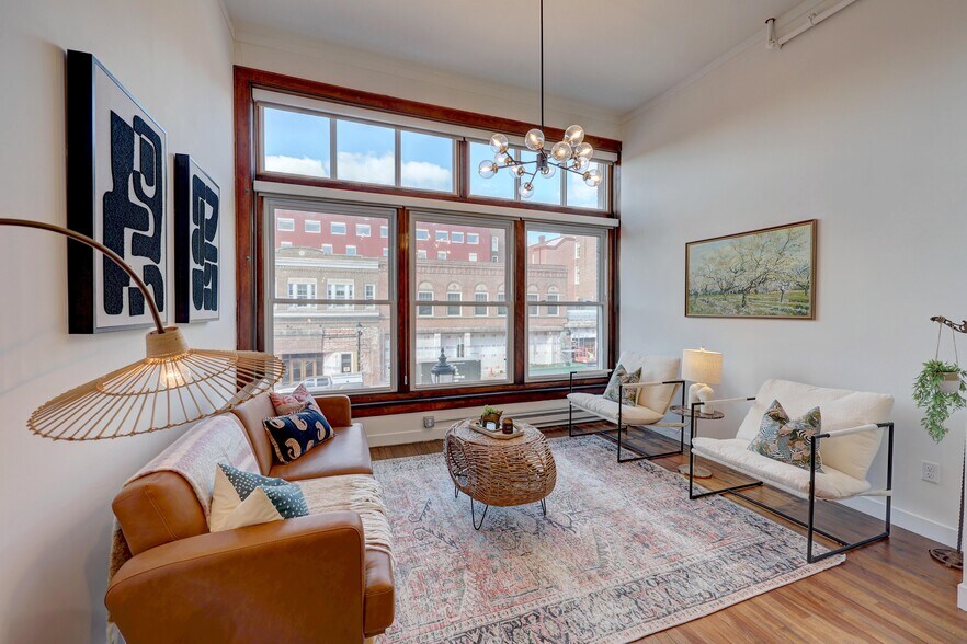 Building Photo - Boxrud Flats