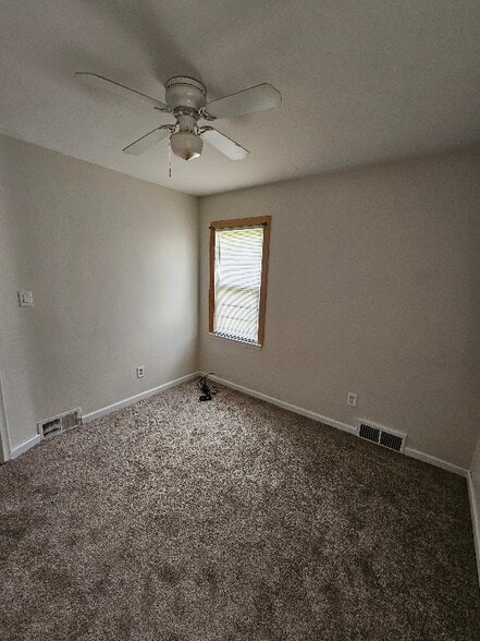 Building Photo - 15712 Evergreen Rd