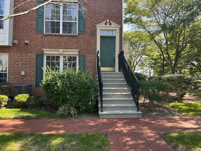 Building Photo - 46 Buttonwood St