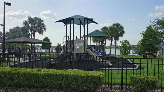Building Photo - 2528 Ladoga Dr