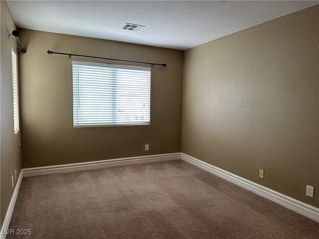 Building Photo - 362 Dogleg Dr