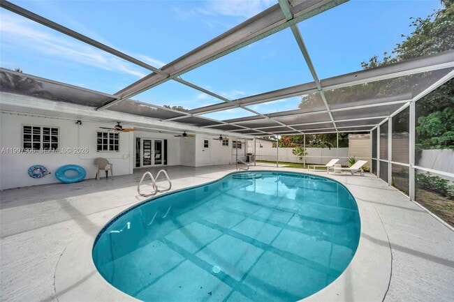 Building Photo - 15010 NE 7th Ave