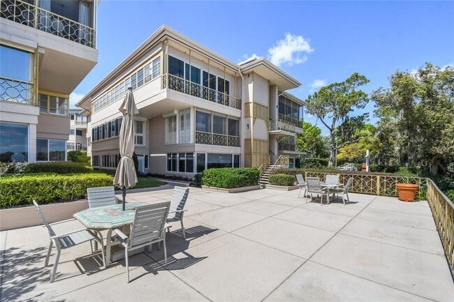 Building Photo - 311 E Morse Blvd