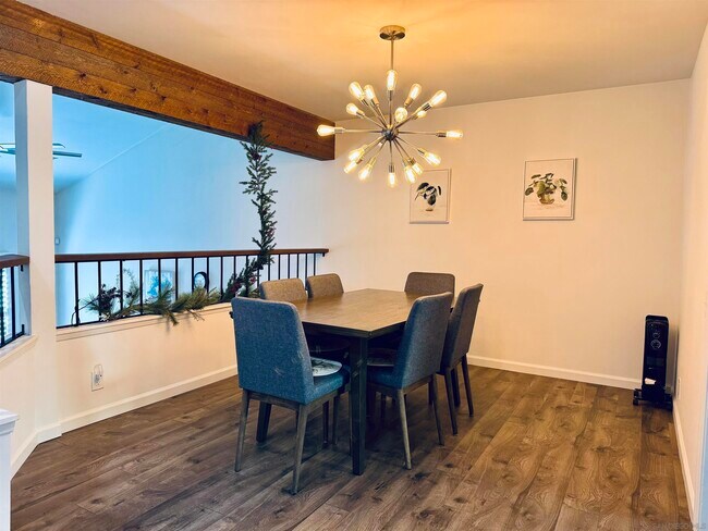 Building Photo - 3230 Caminito Eastbluff