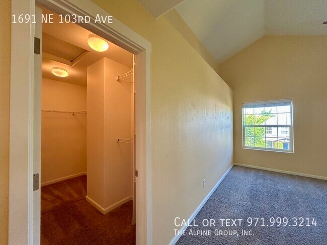 Building Photo - 1691 NE 103rd Ave