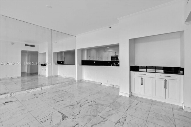 Building Photo - 151 Crandon Blvd