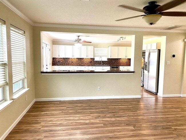 Building Photo - 731 Abundance Ln