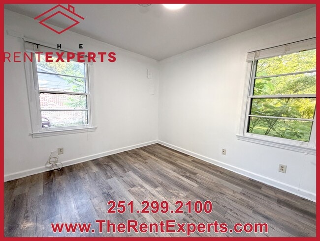 Building Photo - 704 Raines Dr