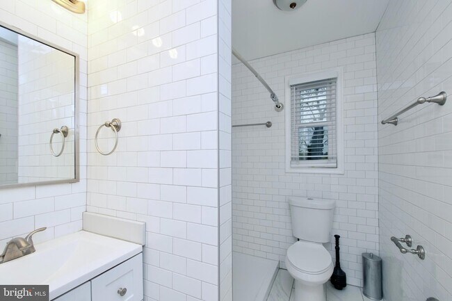 Building Photo - 1365 Talbert Terrace SE