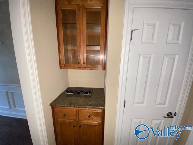 Building Photo - 275 Old Overton Dr