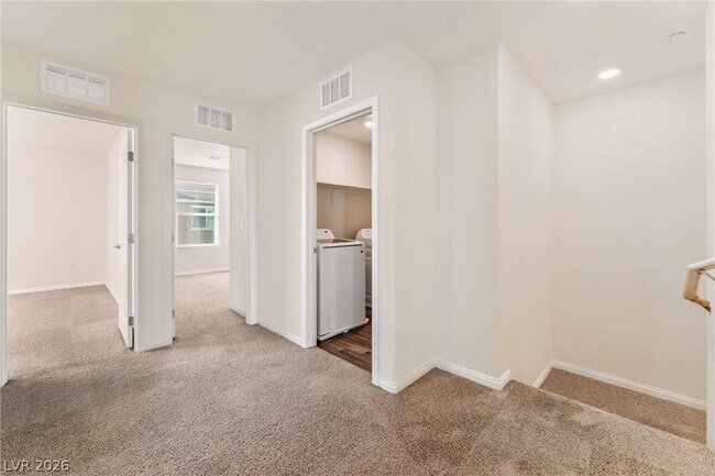 Building Photo - 2940 Beige Mist Ct