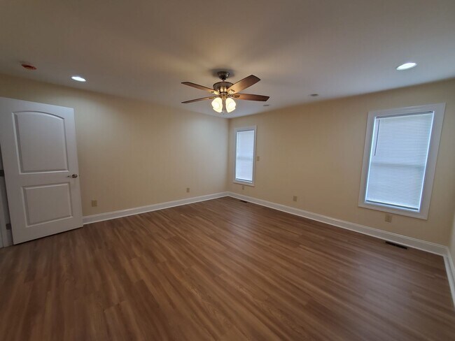 Building Photo - 235 J Brown Rd