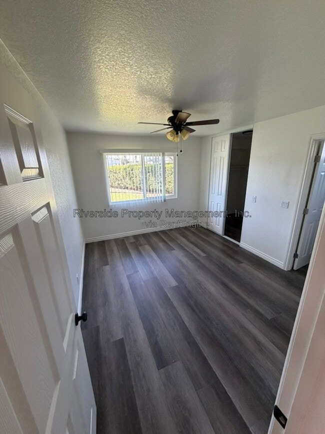 Building Photo - 4500 Sutton Pl
