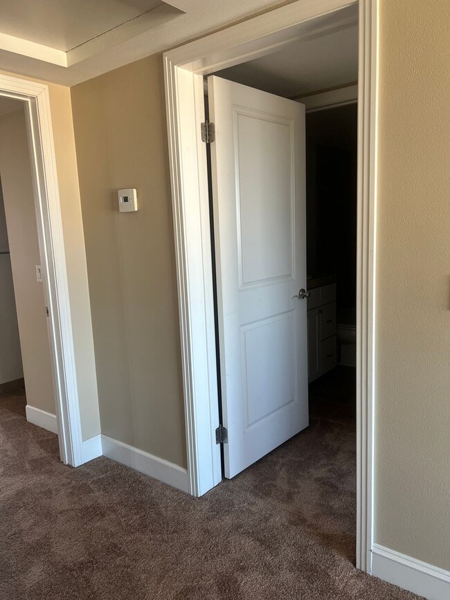Building Photo - Modern 2-Bed, 2.5-Bath Townhome in Gardena – Stylish Living with Spacious Comfort!